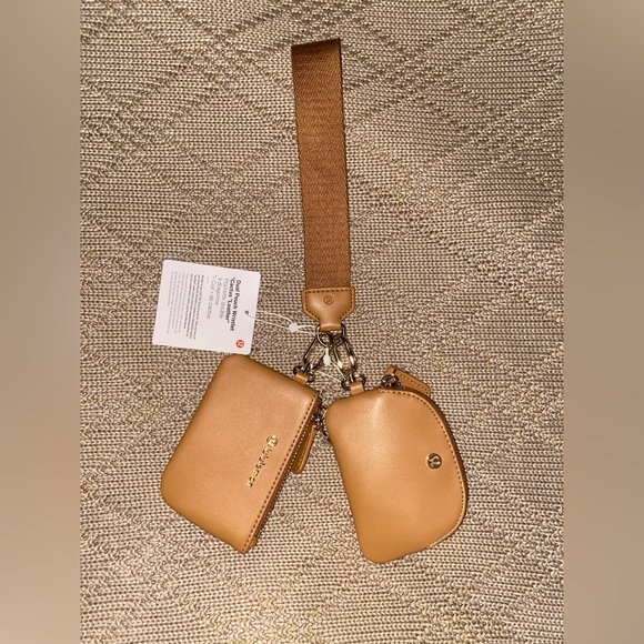 Lululemon dual pouch wristlet